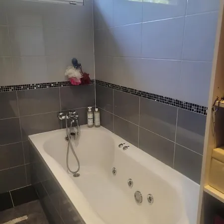 Kwatera prywatna Chez *